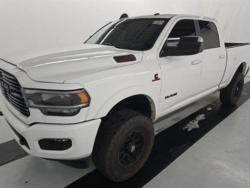 Used 2022 RAM 2500 Laramie AWD/4WD image 3