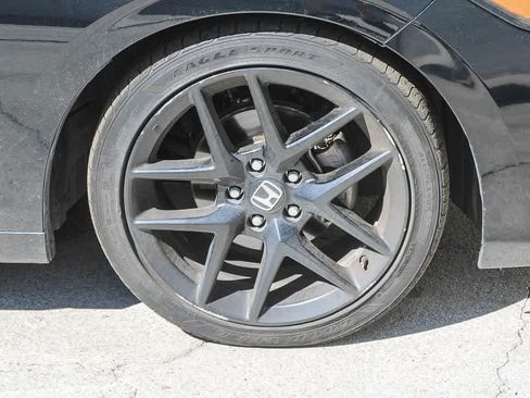 Used 2023 Honda Civic Sport image 9