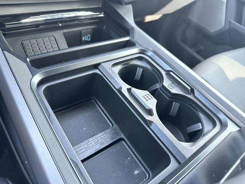 New 2026 Ford F250 Lariat w/ Black Appearance Package image 32