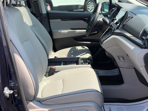 Used 2023 Honda Odyssey Elite image 20