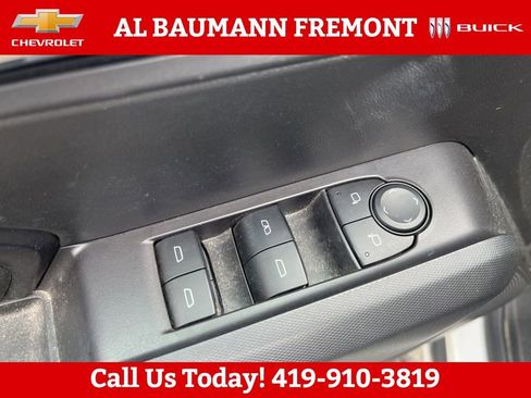 Used 2023 Chevrolet Colorado LT w/ LT Convenience Package II AWD/4WD image 10