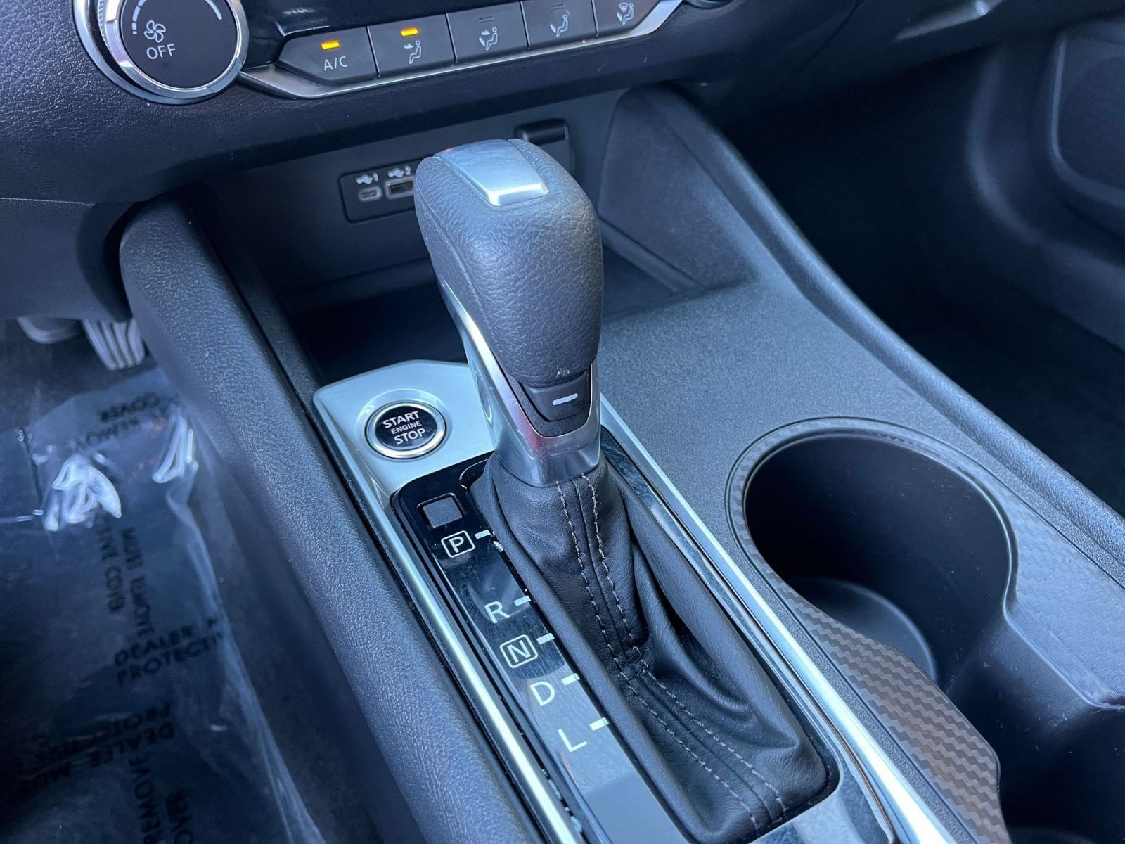 Used 2025 Nissan Altima 2.5 SV FWD image 41