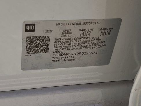 Certified 2023 Cadillac CT5 Luxury w/ Sun And Sound Package image 32