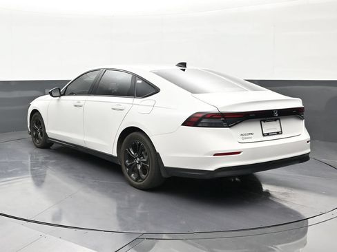 Used 2025 Honda Accord SE image 3