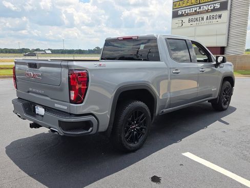 Used 2024 GMC Sierra 1500 Elevation w/ X31 Off-Road Package AWD/4WD image 19
