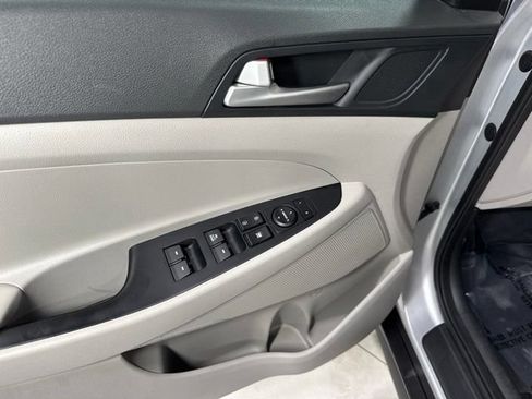Used 2019 Hyundai Tucson SE FWD image 9