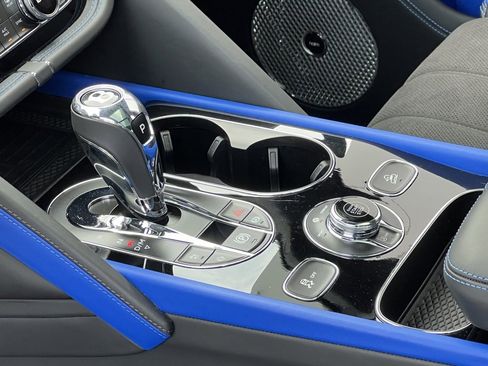 Certified 2025 Bentley Bentayga image 34