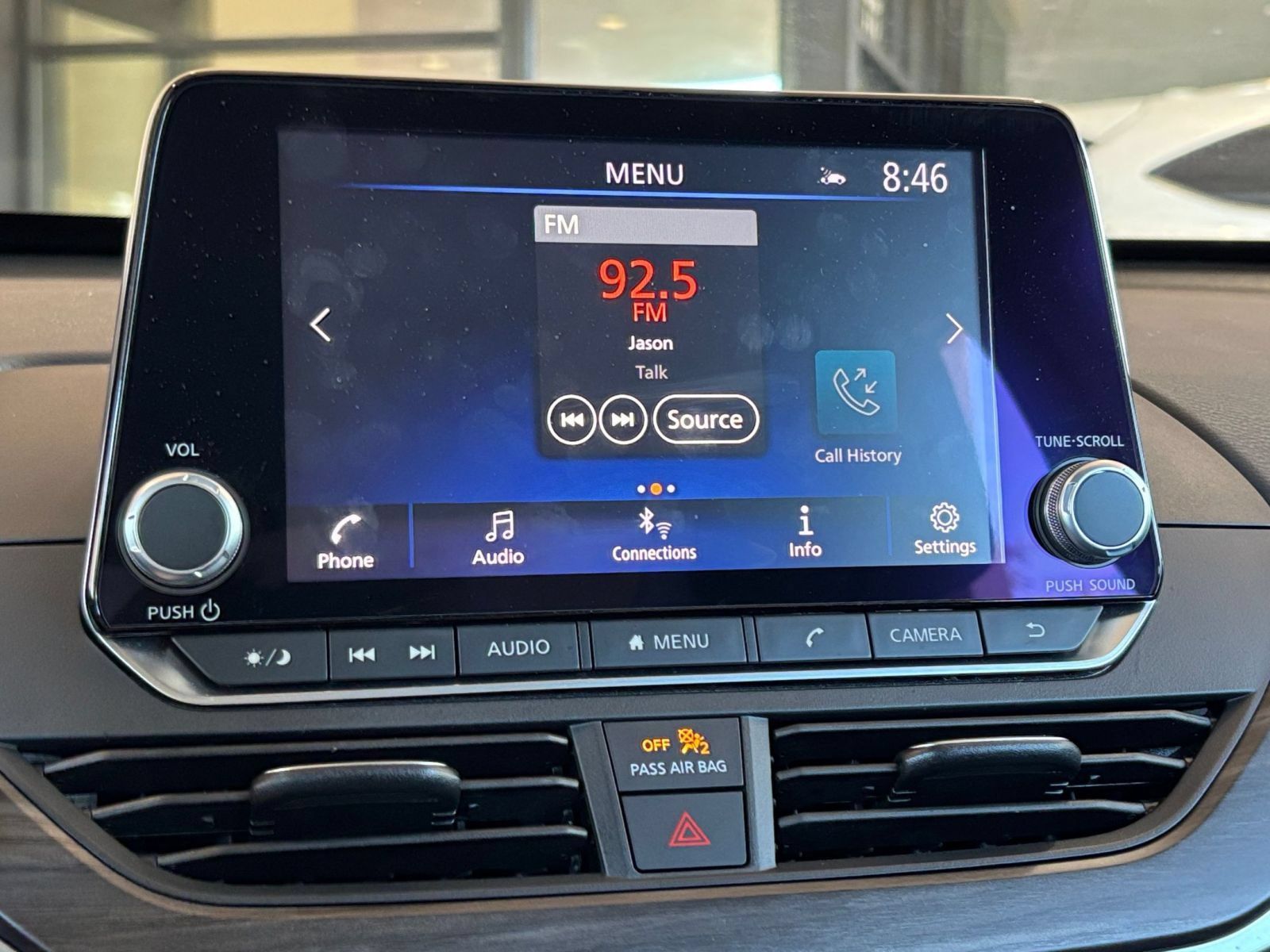 Used 2025 Nissan Altima 2.5 SV FWD image 19