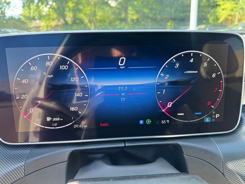 New 2025 Mercedes-Benz C 300 4MATIC Sedan image 14