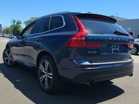Used 2021 Volvo XC60 T6 Momentum w/ Protection Package Premier AWD/4WD image 5