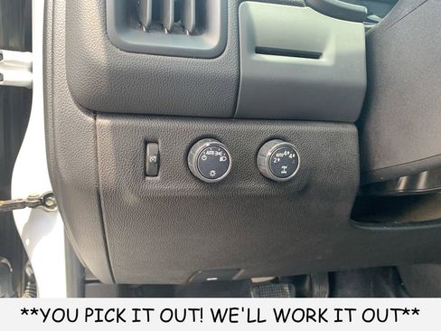 Used 2022 Chevrolet Colorado LT w/ Fleet Safety Package AWD/4WD image 12