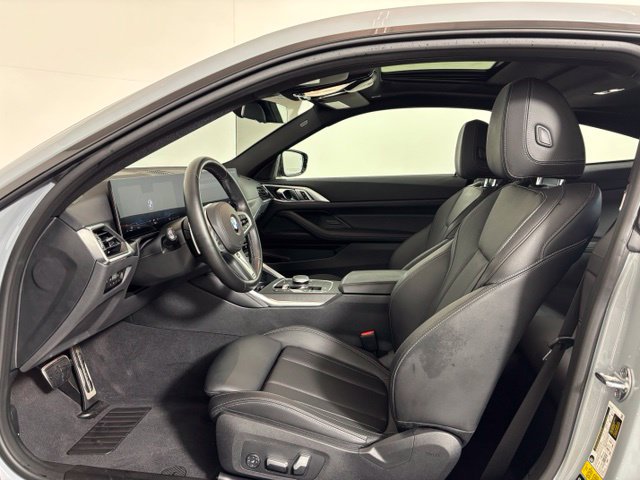 Used 2024 BMW 430i xDrive Coupe w/ M Sport Package AWD/4WD image 11