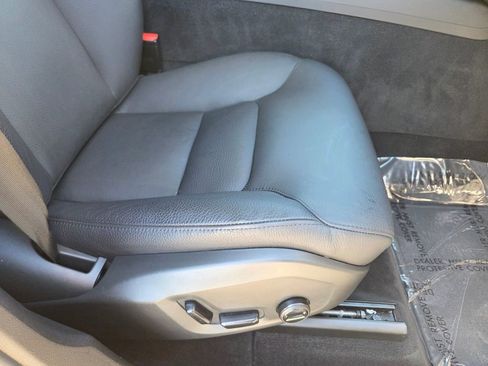 Used 2022 Volvo XC60 T8 Inscription Expression w/ Advanced Package image 13