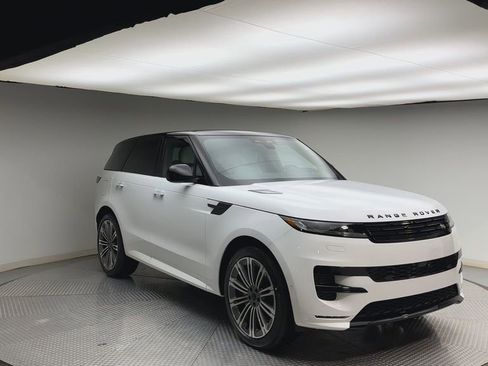 New 2026 Land Rover Range Rover Sport Dynamic SE image 8