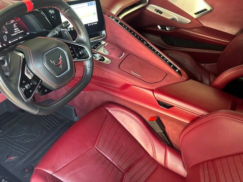 Used 2021 Chevrolet Corvette Stingray Premium Cpe w/ Z51 Performance Package image 7