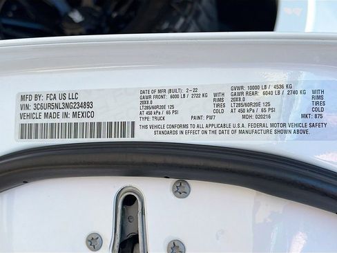 Used 2022 RAM 2500 Laramie AWD/4WD image 32