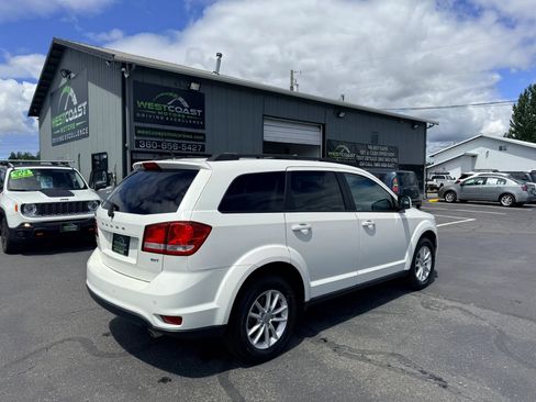 Used 2015 Dodge Journey SXT w/ Flexible Seating Group AWD/4WD image 8