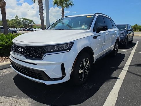Certified 2023 Kia Sorento SX AWD/4WD image 4