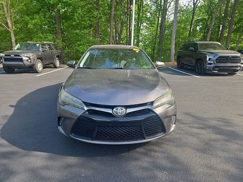 Used 2017 Toyota Camry XSE w/ Advanced Technology Package image 14