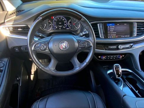Used 2021 Buick Enclave Avenir image 12
