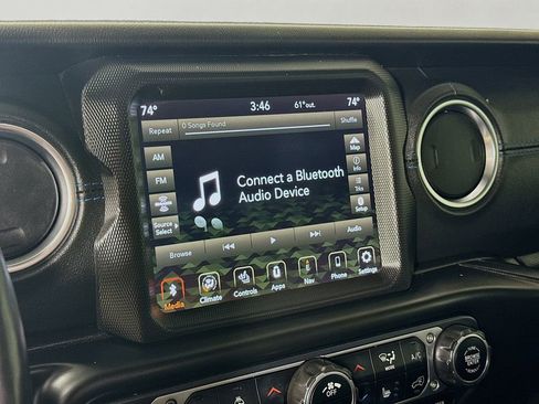 Certified 2021 Jeep Wrangler Unlimited Rubicon w/ Cold Weather Group image 18