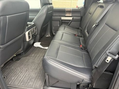 Used 2022 Ford F350 Lariat w/ Black Appearance Package image 9