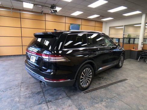 Used 2024 Lincoln Aviator Reserve RWD image 7