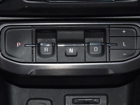 Used 2021 GMC Acadia AT4 w/ Preferred Package image 19