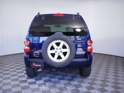 Used 2007 Jeep Liberty Limited AWD/4WD image 7
