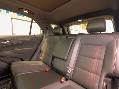 Used 2024 Chevrolet Equinox RS image 31