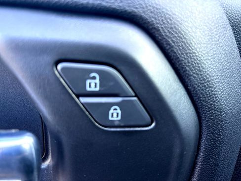 Used 2025 Chevrolet Silverado 3500 W/T w/ WT Convenience Package image 21