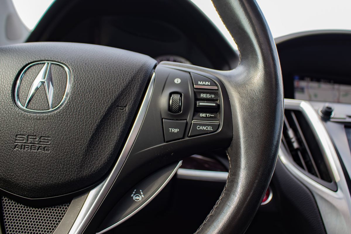 Used 2015 Acura TLX w/ Technology Package FWD image 24