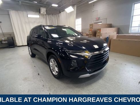 Used 2021 Chevrolet Blazer LT FWD image 3