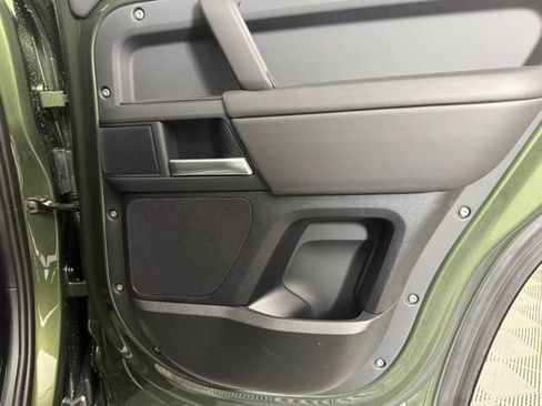Certified 2026 Land Rover Defender 110 X-Dynamic SE image 29