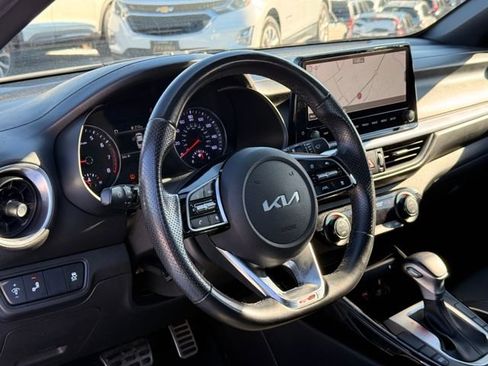 Used 2023 Kia Forte GT-Line w/ GT-Line Premium Package image 25