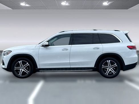 Used 2022 Mercedes-Benz GLS 450 4MATIC image 2