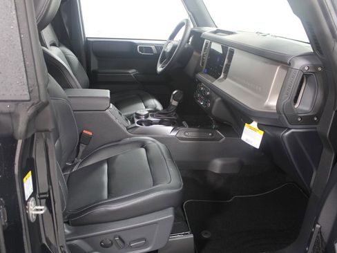New 2025 Ford Bronco Outer Banks image 28