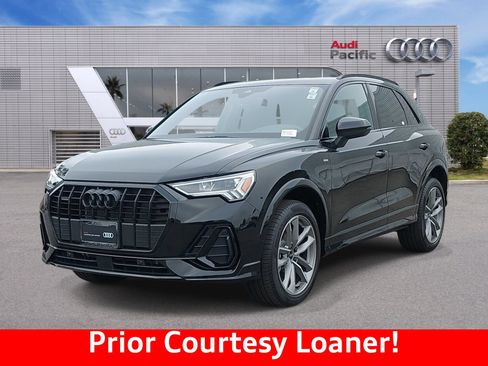 Certified 2025 Audi Q3 2.0T Premium w/ Convenience Package AWD/4WD image 1