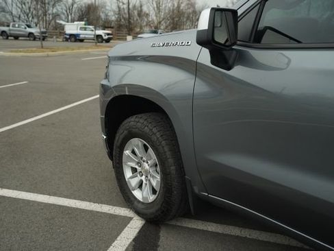 Used 2022 Chevrolet Silverado 1500 LT image 34