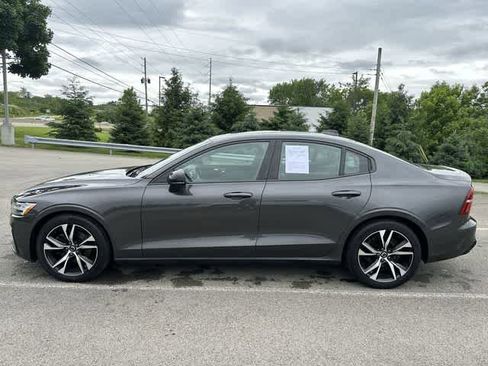 Used 2024 Volvo S60 B5 Core w/ Climate Package FWD image 2