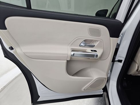 Certified 2025 Mercedes-Benz GLB 250 4MATIC image 22