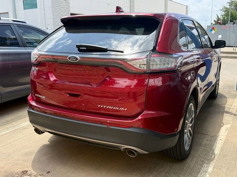 Used 2018 Ford Edge Titanium w/ Equipment Group 302A FWD image 8