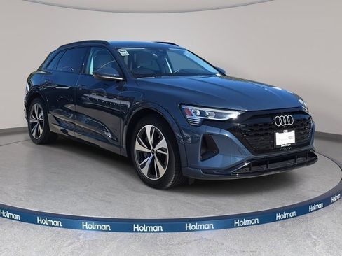Certified 2024 Audi Q8 e-tron Premium image 1