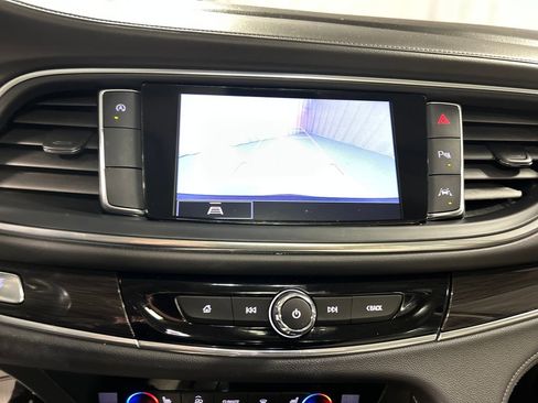 Used 2023 Buick Enclave Essence w/ Experience Buick Package FWD image 18