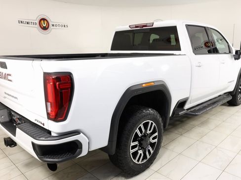 Used 2020 GMC Sierra 2500 AT4 w/ AT4 Premium Package image 3