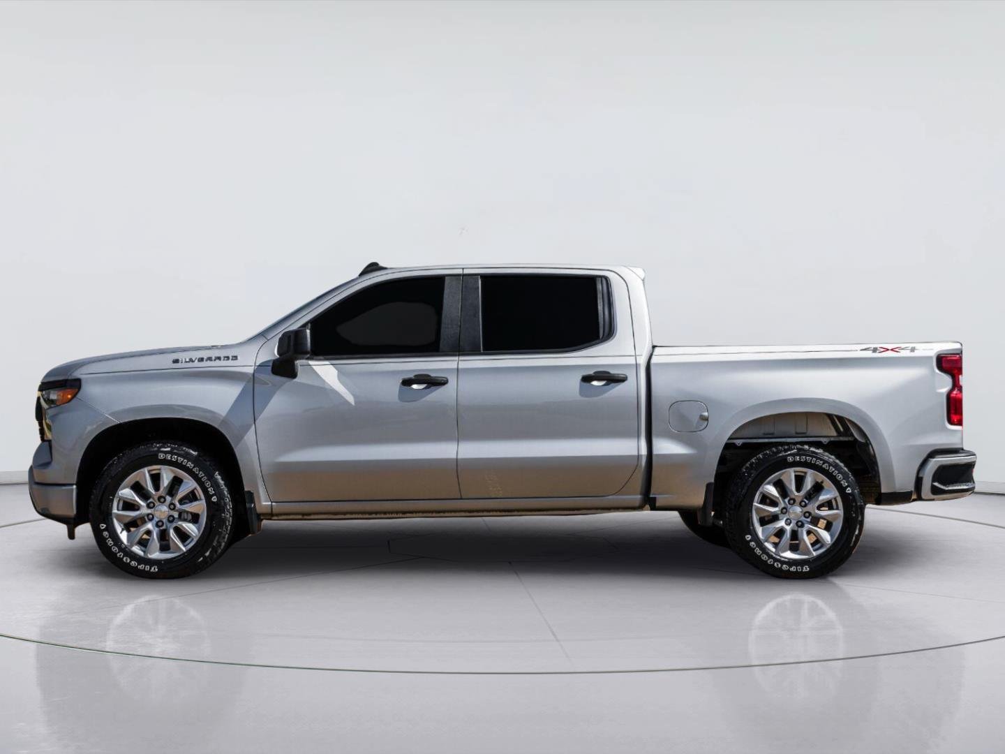 Used 2022 Chevrolet Silverado 1500 Custom AWD/4WD image 6