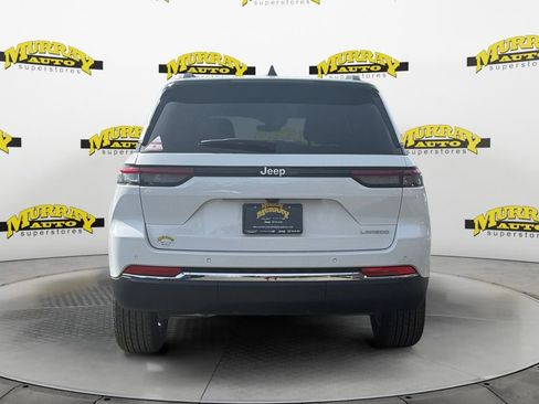 New 2025 Jeep Grand Cherokee Laredo w/ Luxury Tech Group I image 4