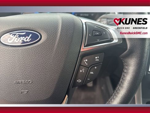 Used 2024 Ford Edge SEL image 29