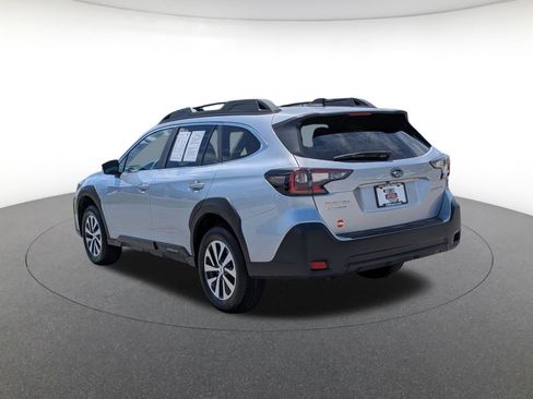 Certified 2025 Subaru Outback Premium AWD/4WD image 7