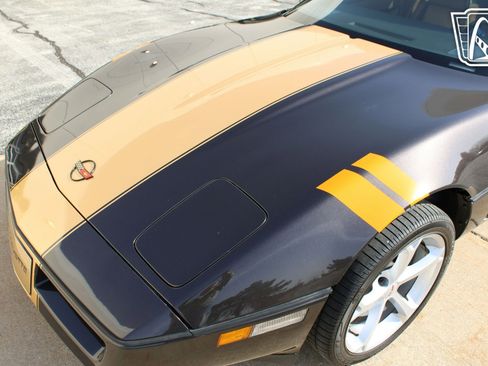 Used 1988 Chevrolet Corvette Custom image 28